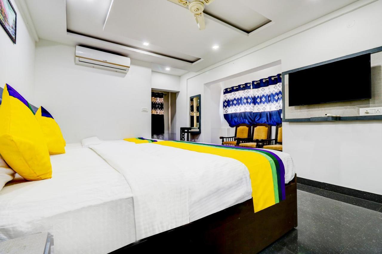 Itsy By Treebo - Hill View Hotell Madikeri Exteriör bild